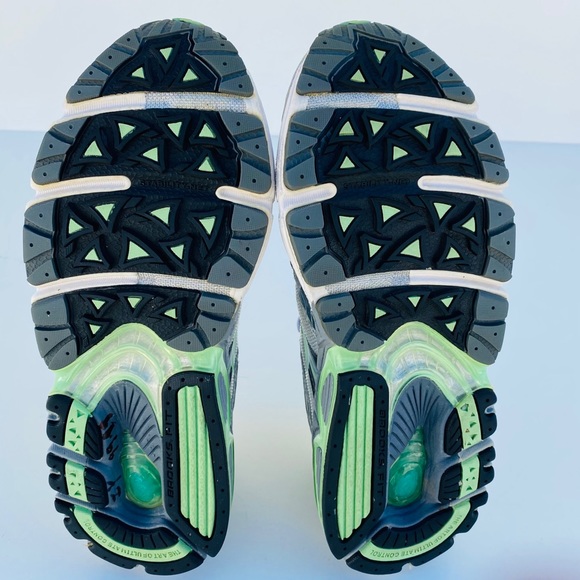 Brooks Ariel MOGO Women's Running Shoes - Picture 9 of 9